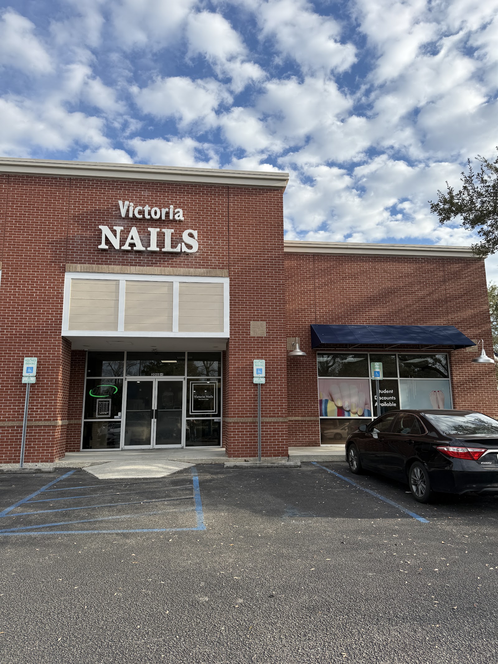Victoria Nails nail photo 1